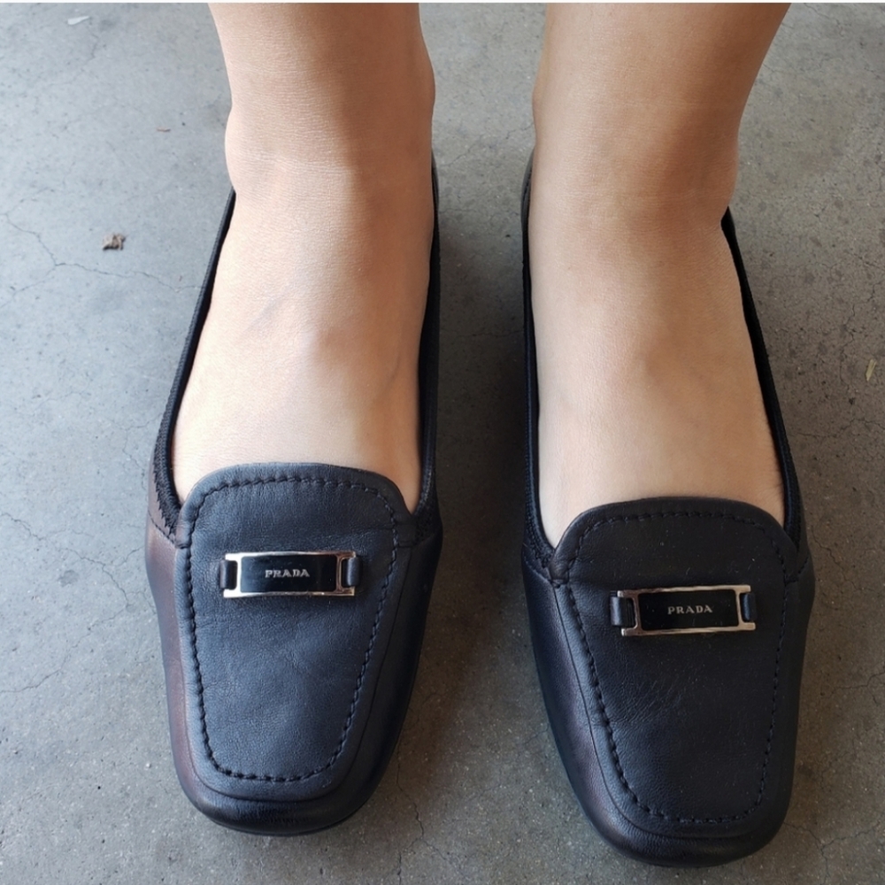 PRADA-Authentic 7.5 Black Leather Loafers